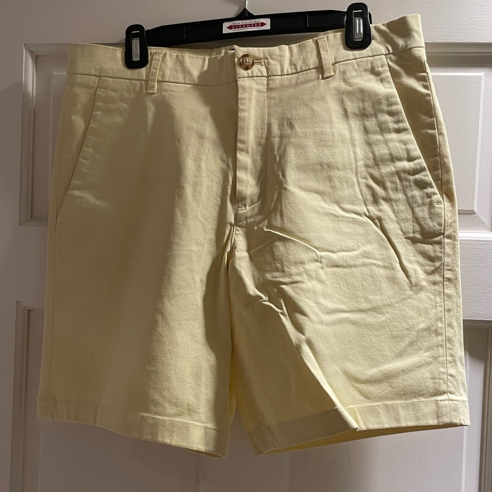 Perry Ellis Pale Yellow Flat Front Men Shorts